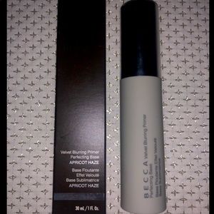 Brand new Becca velvet blurring primer in apricot haze